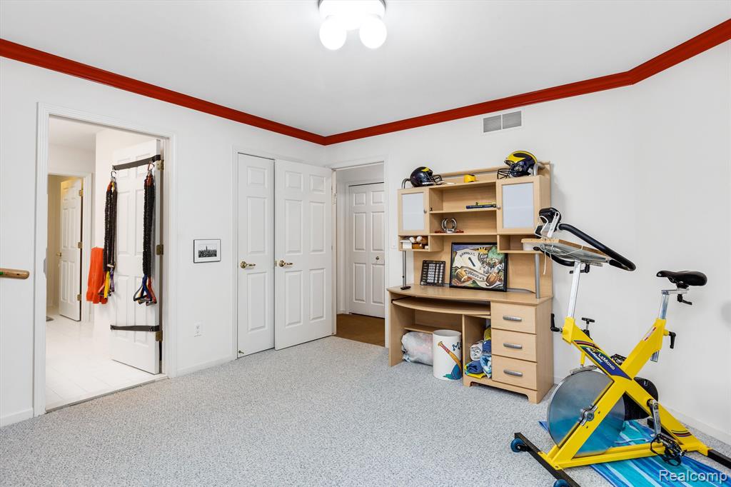 6681 Box Wood Court, West Bloomfield, MI — Photo 24