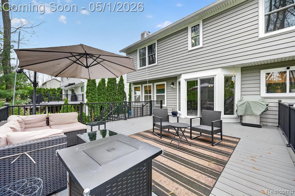 4450 Commerce Woods Drive, Commerce Twp, MI 48382 — Photo 46