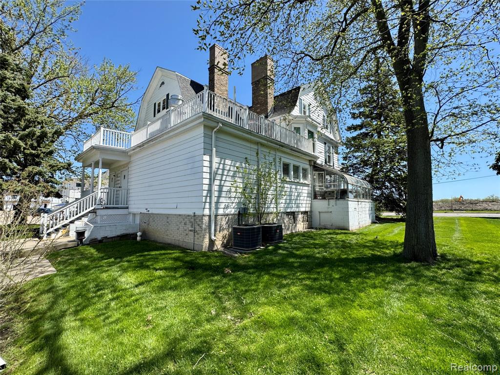 2156 W JEFFERSON Avenue, Trenton, MI, 48183