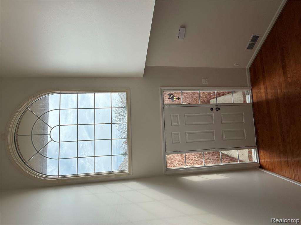 55503 Boardwalk Drive, Utica, MI 48316 — Photo 9