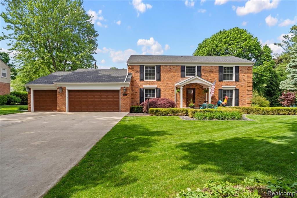931 S Shady Hollow Circle, Bloomfield Hills, MI 48304 — Photo 2