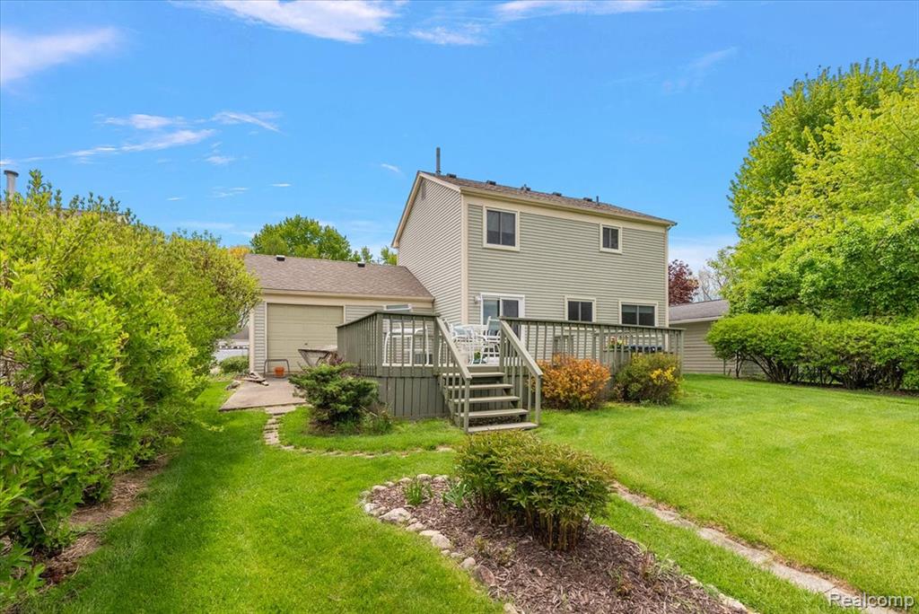 2832 Warrior Drive, Wixom, MI 48393 — Photo 41