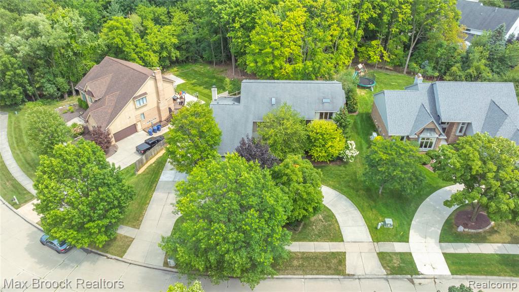6067 Charles Drive, West Bloomfield, MI — Photo 68