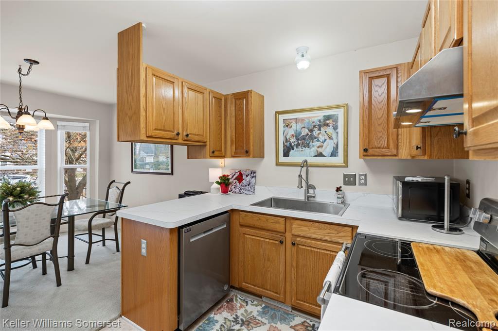 882 Natures Cove Court, Wixom, MI 48393 — Photo 13