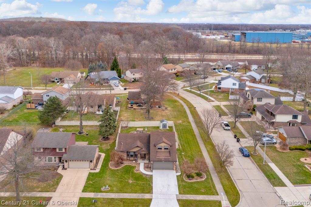 21539 Deerfield Drive, Woodhaven, MI 48183 — Photo 42