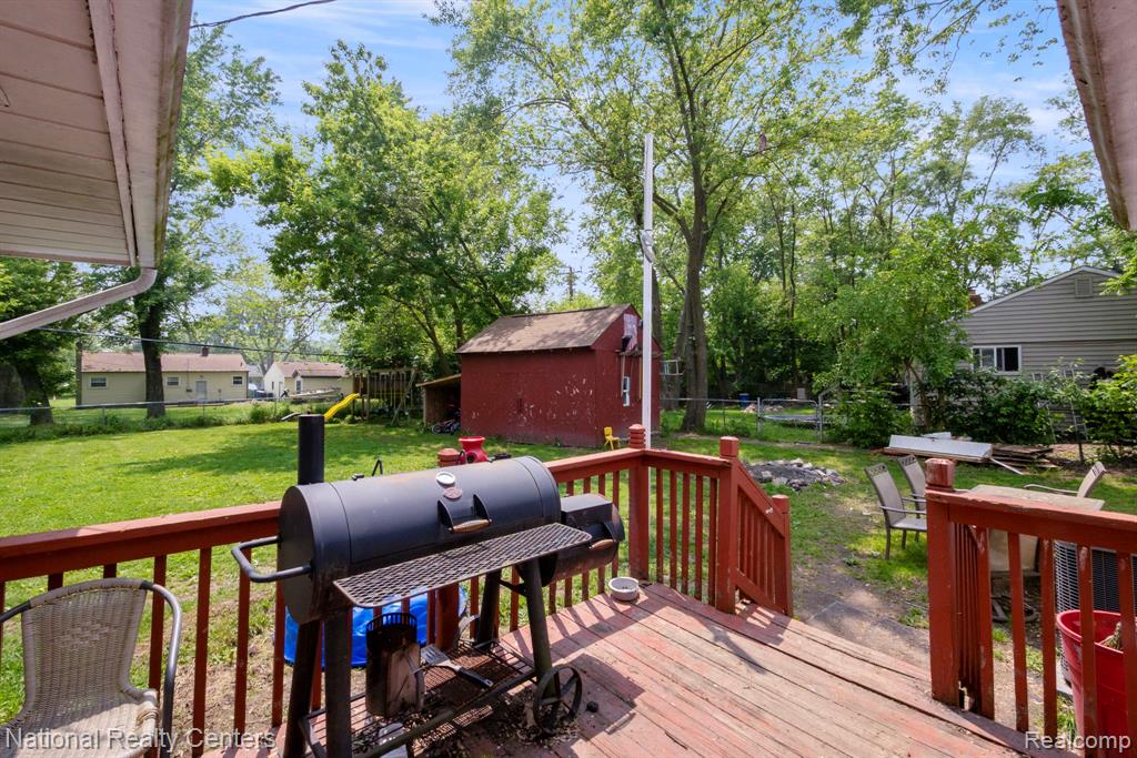 6235 Williams Lake Road, Waterford, MI 48329 — Photo 18