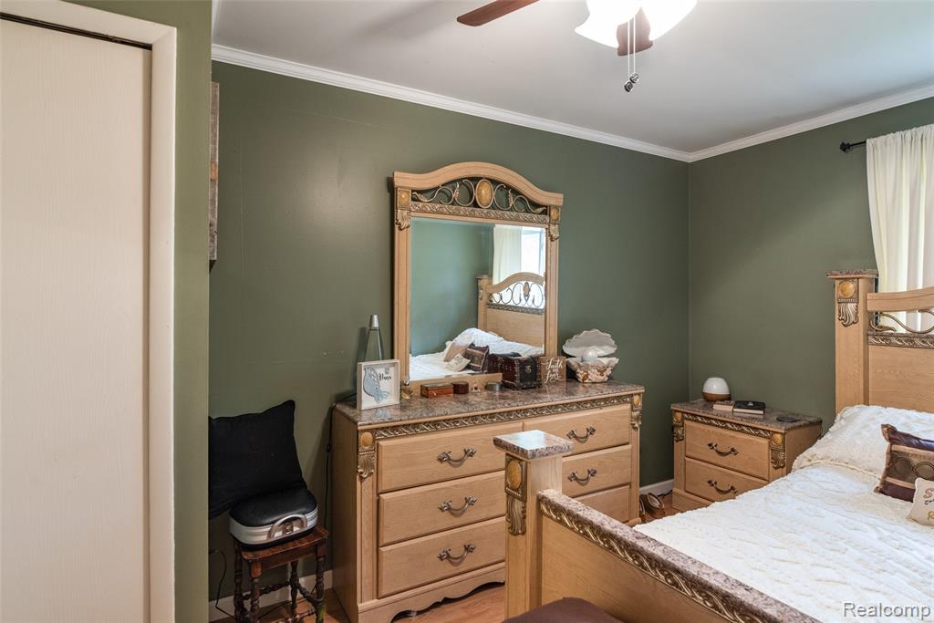 4245 Bunker Avenue, West Bloomfield, MI 48323 — Photo 11