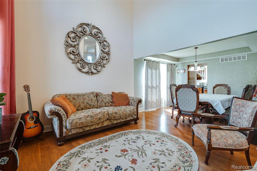 50233 Venice Court, Northville, MI — Photo 8