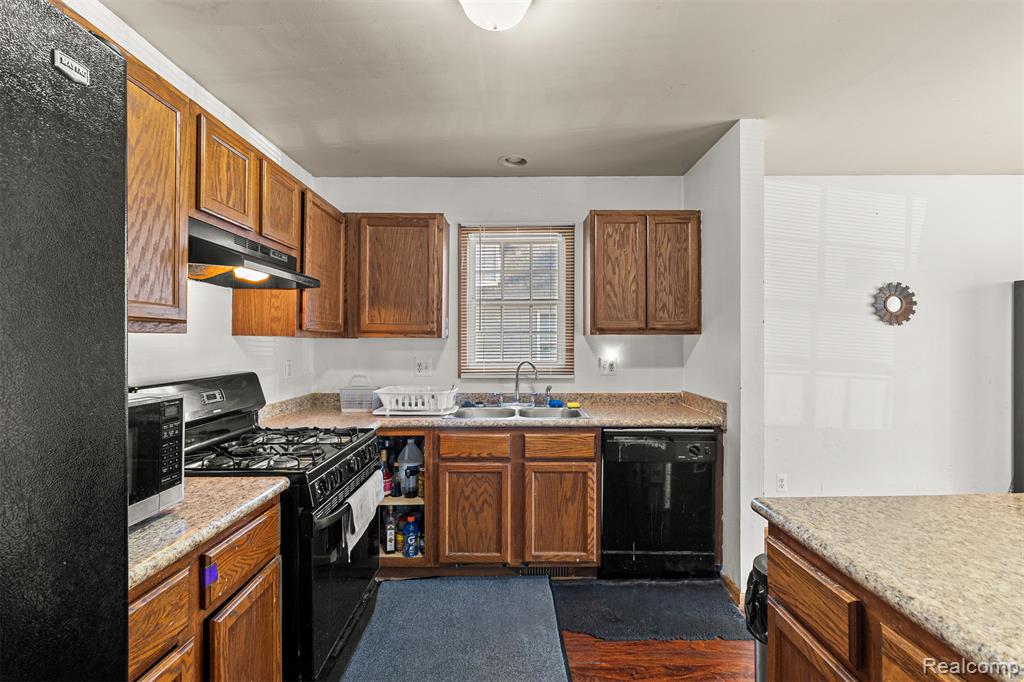 8068 Saint Marys Street, Detroit, MI 48228 — Photo 14