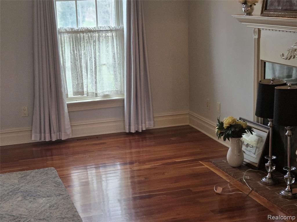 900 Maxfield Road, Brighton, MI 48114 — Photo 28