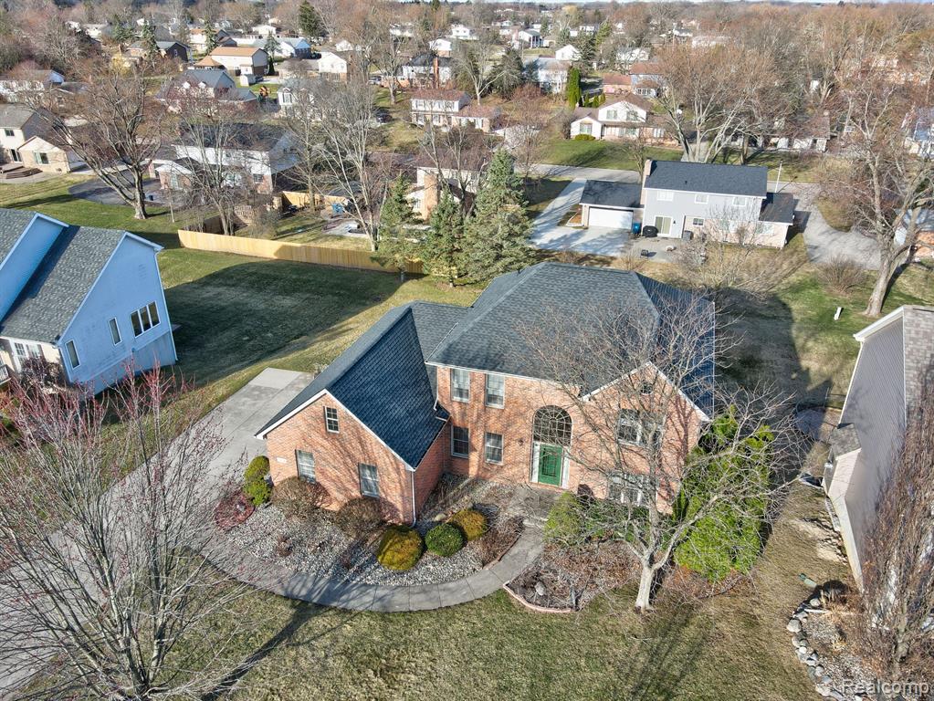 564 CHASSEUR Drive, Grand Blanc, MI 48439 — Photo 5