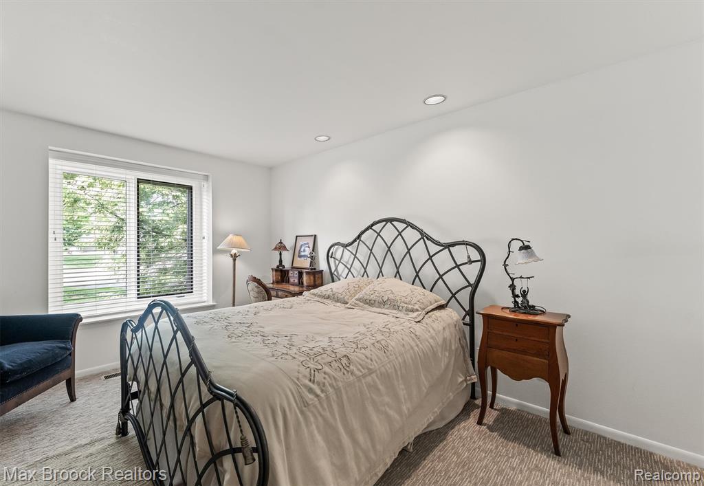 5725 Ridgewood Road, West Bloomfield, MI — Photo 26