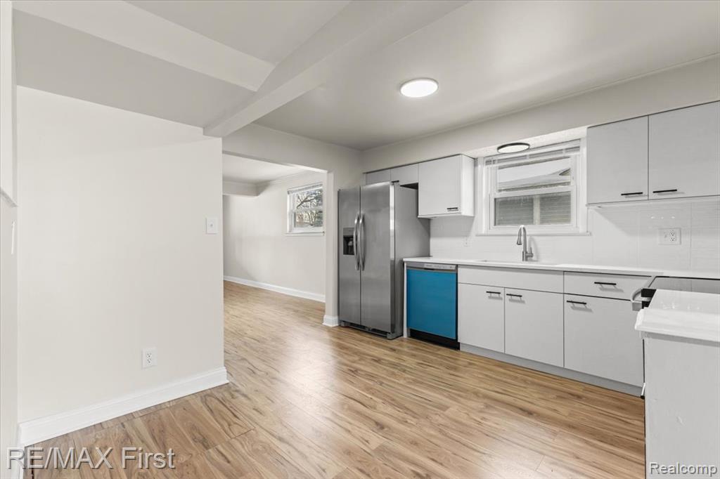 561 Andresen Court, Hazel Park, MI 48030 — Photo 13