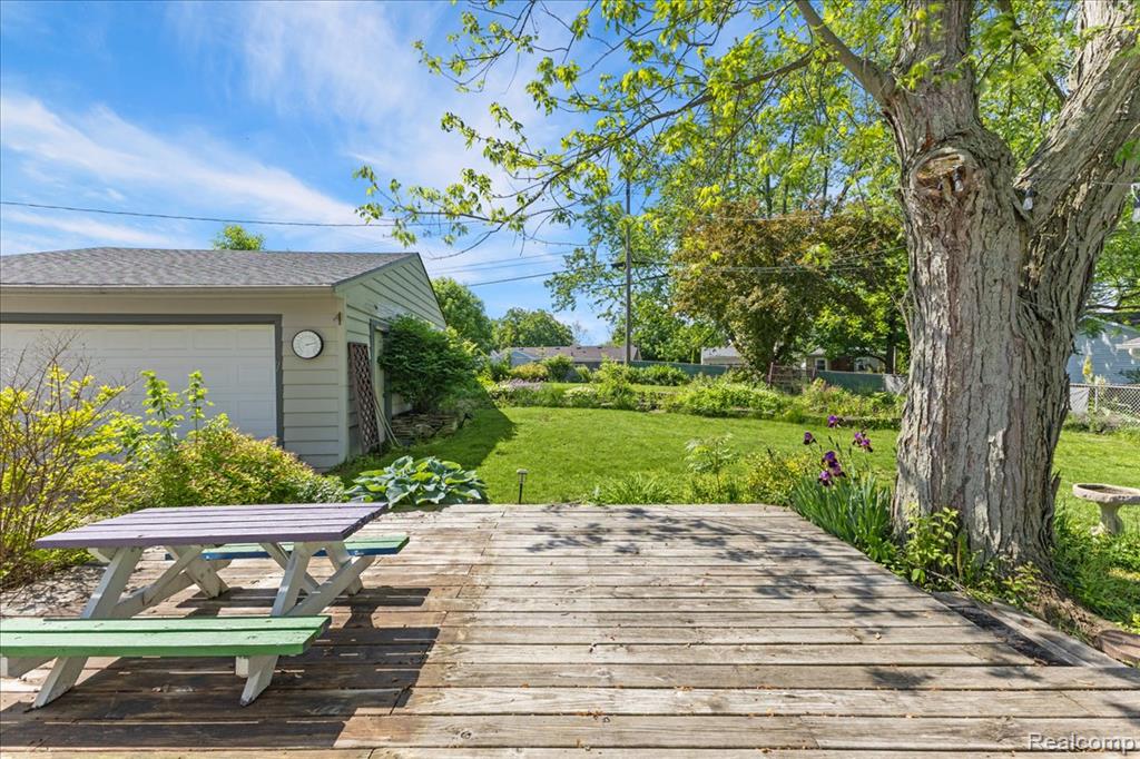 154 Nichols Drive, Saline, MI 48176 — Photo 31