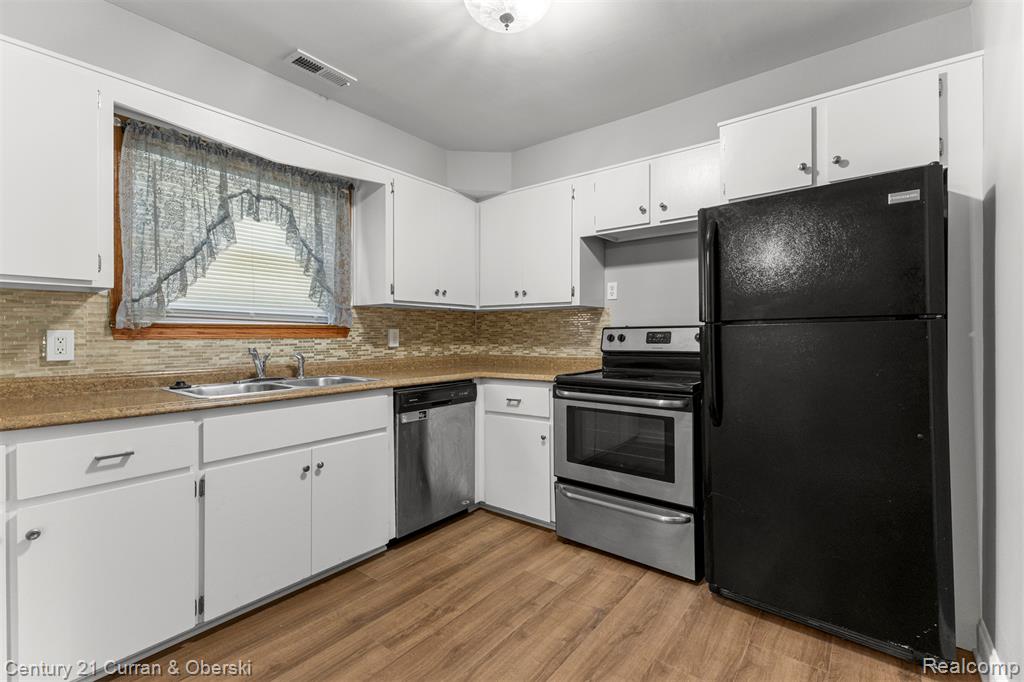 1843 Lathers Street, Garden City, MI — Photo 14