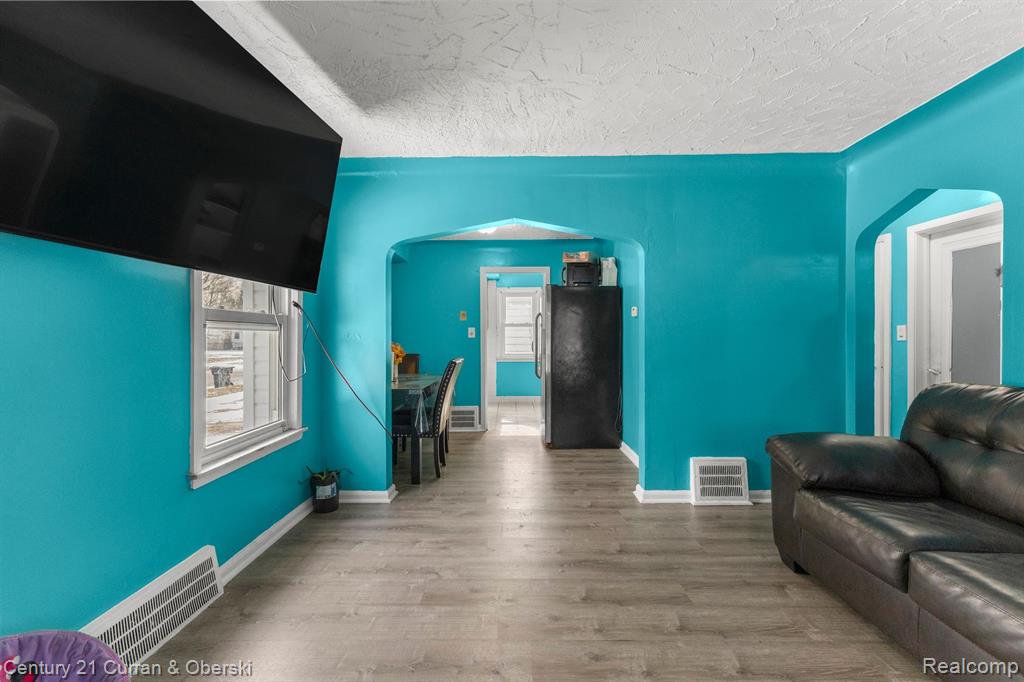 9069 Pierson Street, Detroit, MI 48228 — Photo 5