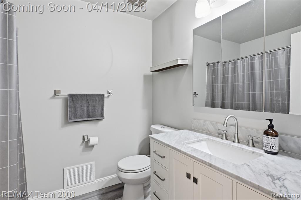 43800 Simsbury Street, Canton, MI 48187 — Photo 22