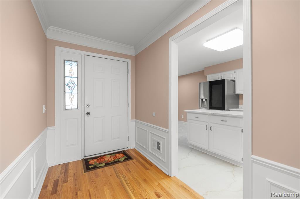 16252 Country Knoll Drive, Northville, MI 48168 — Photo 6