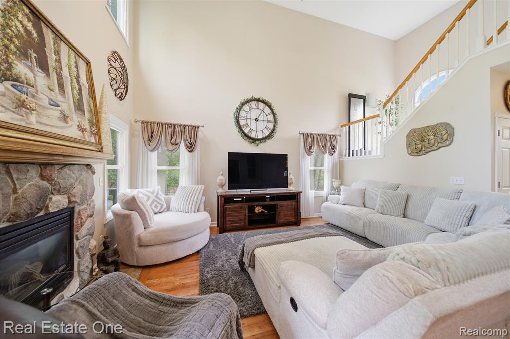 5361 Universe Avenue, Howell, MI 48843 — Photo 6