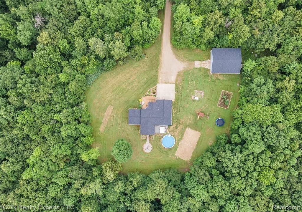 5856 PECK Road, Brown, MI 48416 — Photo 8