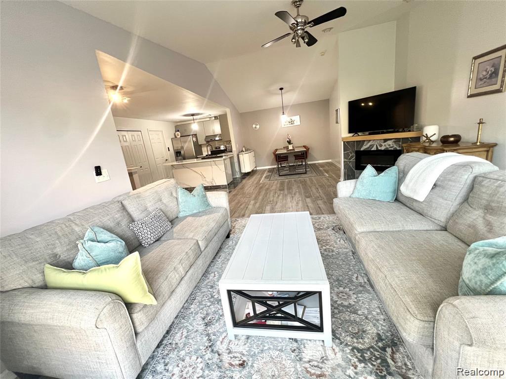 13185 Canopy Drive, Sterling Heights, MI, 48313