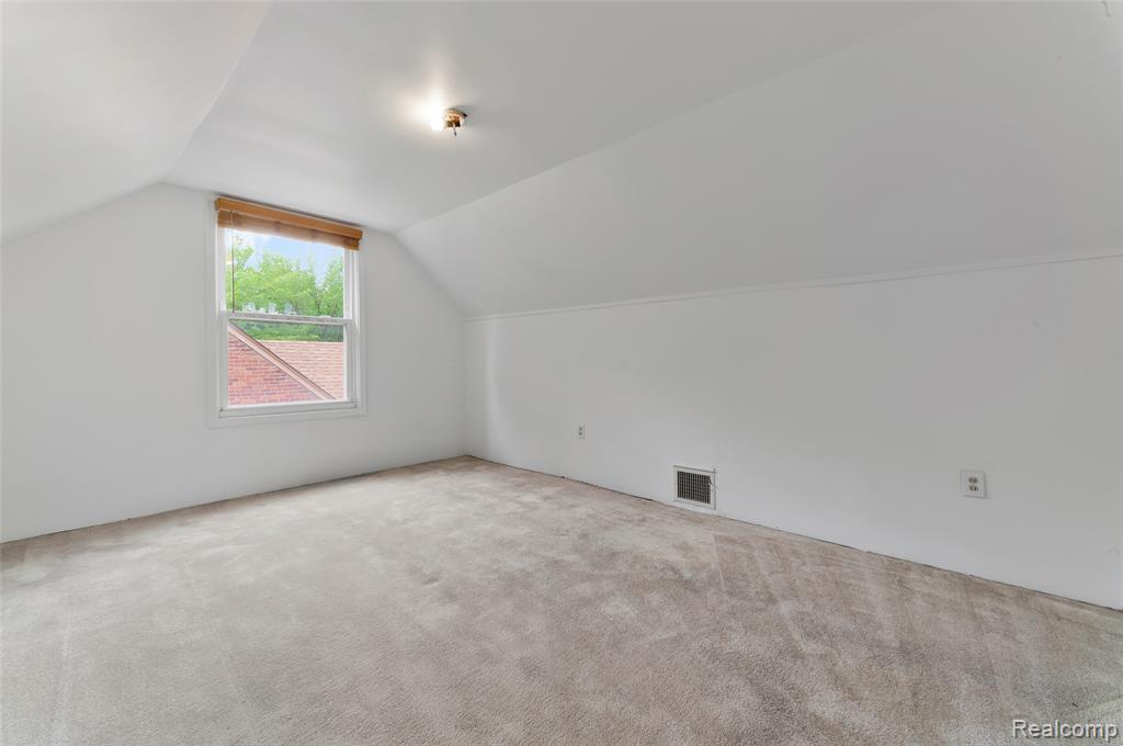 12000 Bramell, Redford, MI 48239 — Photo 28