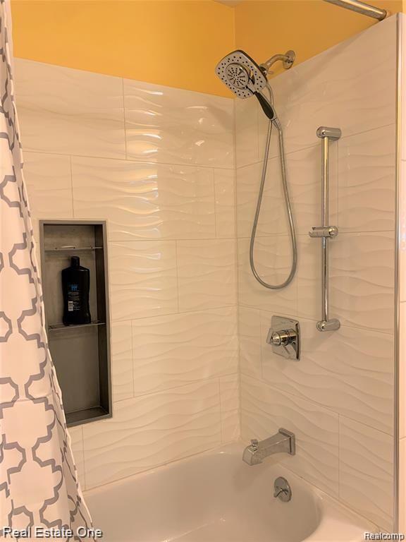 5051 FALMOUTH Drive, Troy, MI 48085 — Photo 23