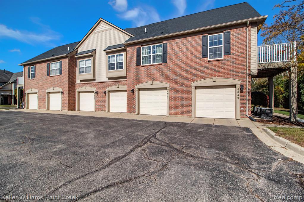 4041 Radcliff Drive, Canton, MI 48188 — Photo 16