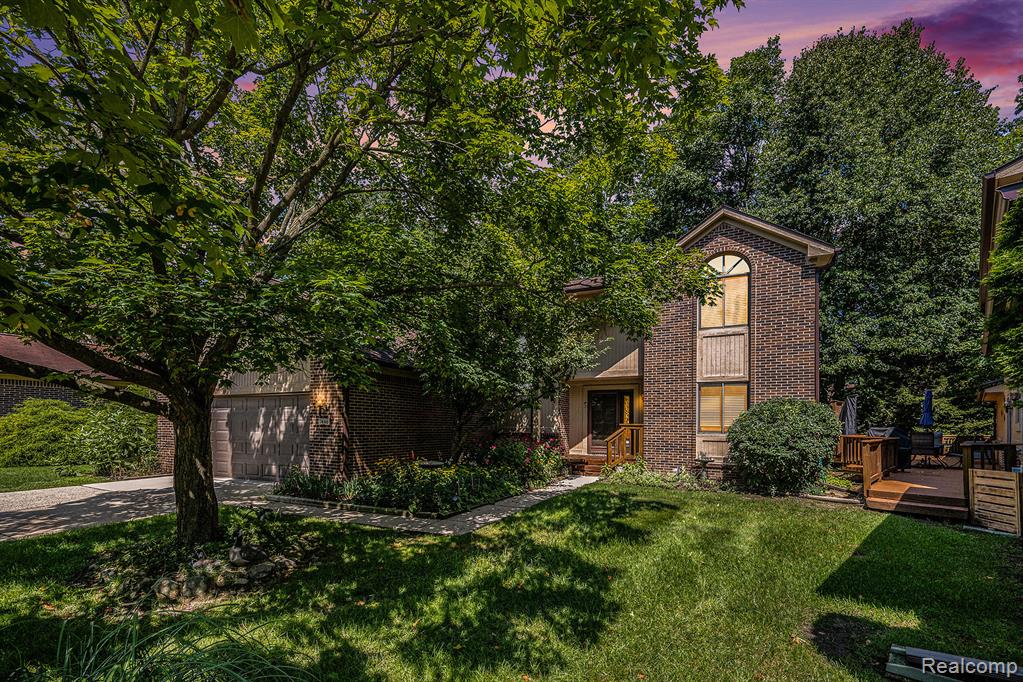 7446 Pepper Creek, West Bloomfield, MI — Photo 2