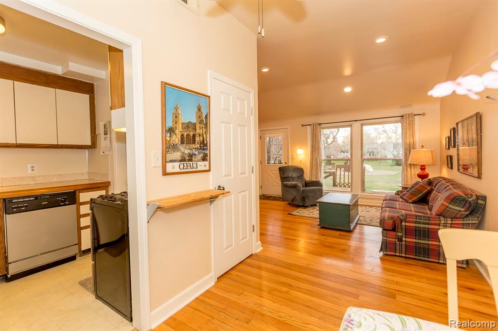 2829 Pittsfield Boulevard, Ann Arbor, MI 48104 — Photo 5