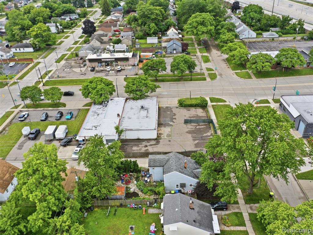 832 W 11 Mile Road, Madison Heights, MI 48071 — Photo 6