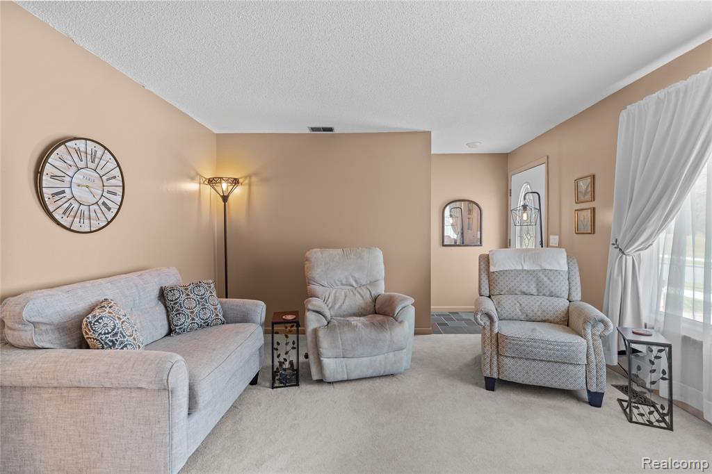 5354 Winshall Drive, Swartz Creek, MI 48473 — Photo 28