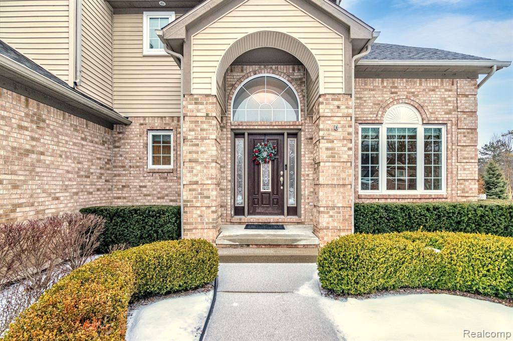 552 CROWN RIDGE Court, White Lake, MI — Photo 5