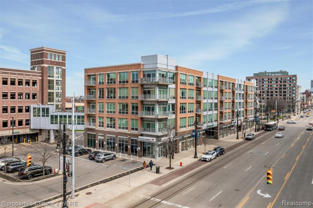 3670 Woodward Avenue