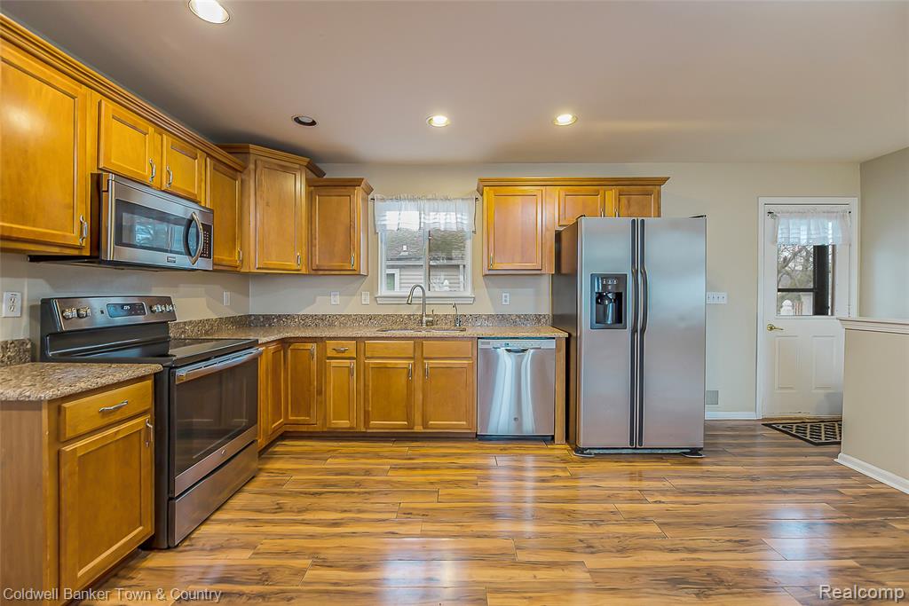 3268 Orchard Drive, Pinckney, MI 48169 — Photo 10