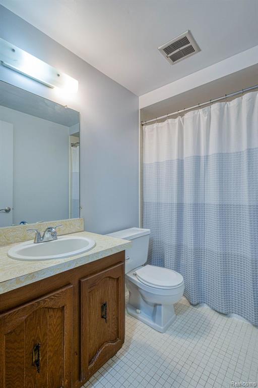 26188 SUMMERDALE Drive, Southfield, MI 48033 — Photo 29