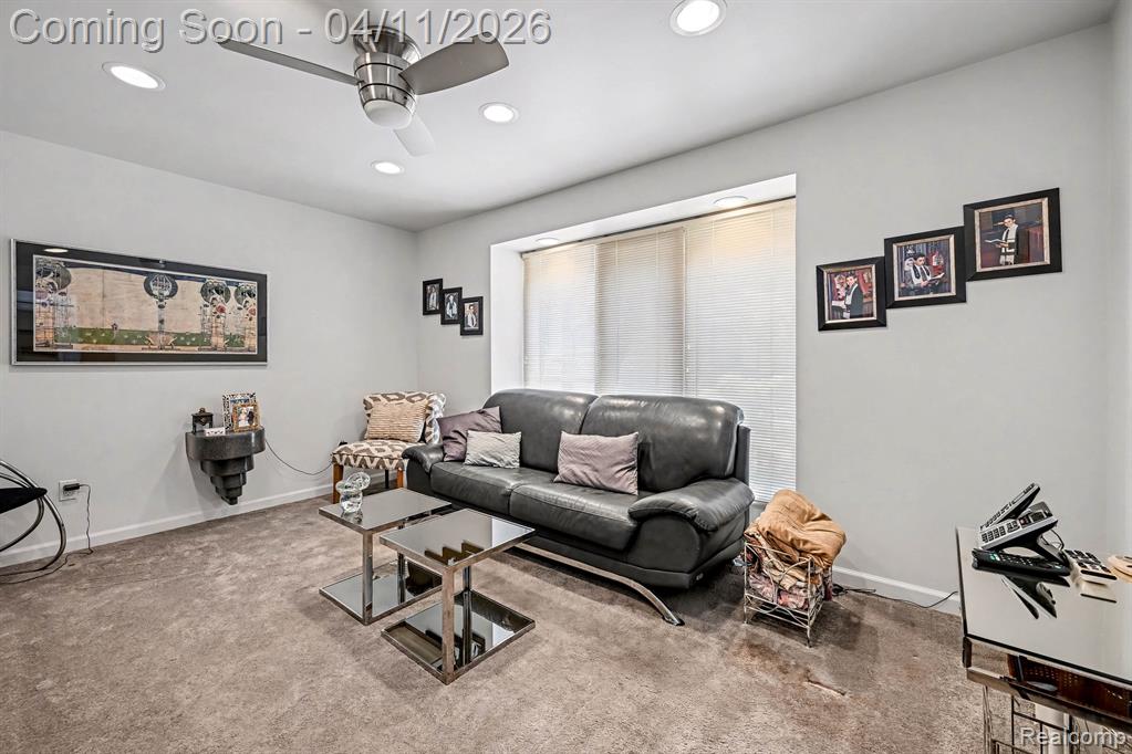 5950 Pinetree Drive, West Bloomfield, MI — Photo 10