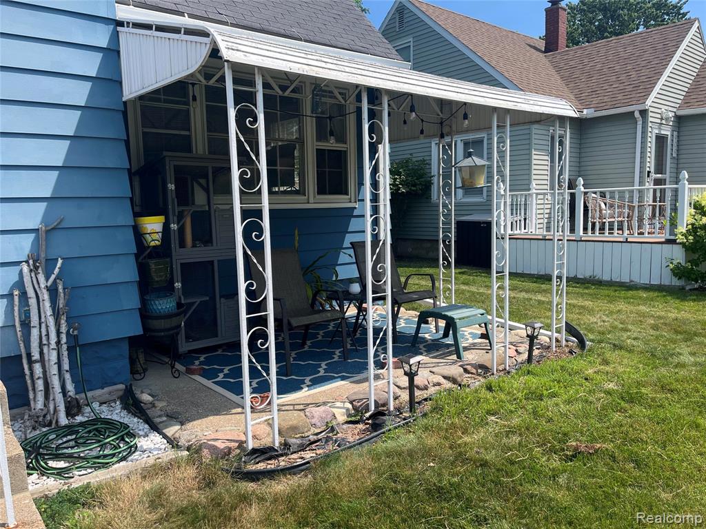 907 Napier Avenue, St. Joseph, MI 49085 — Photo 3