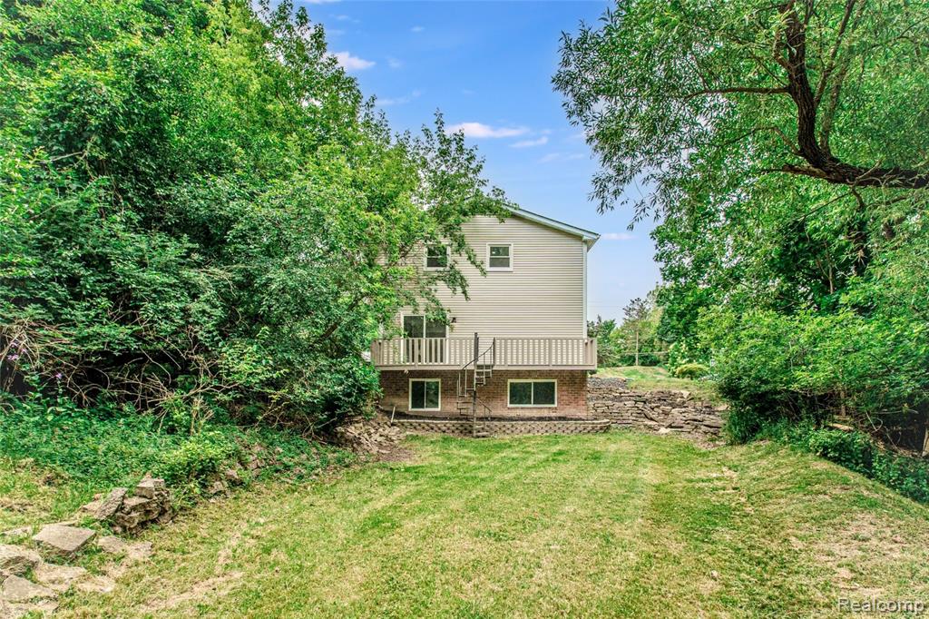 21993 Riverview Drive, Beverly Hills, MI 48025 — Photo 11