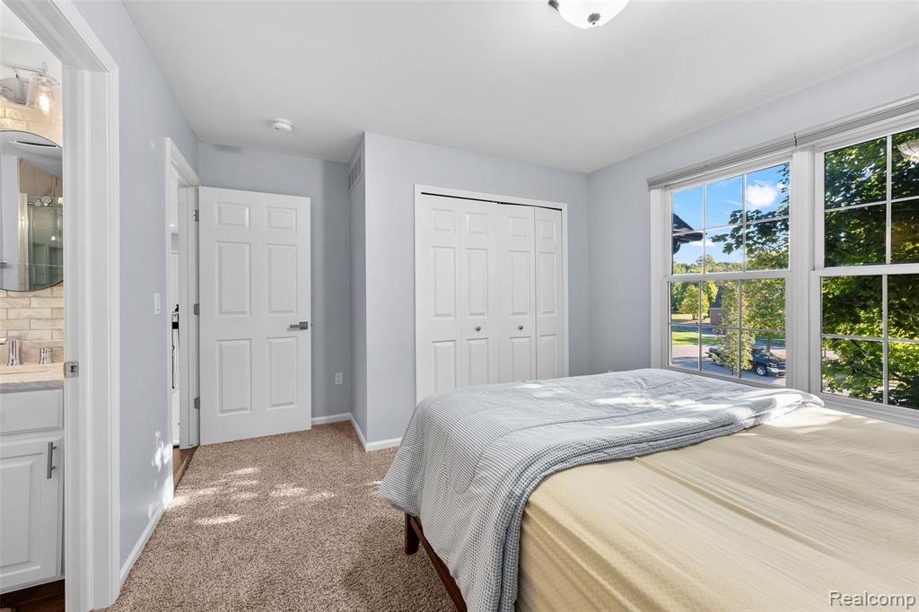 4476 Woodcliff Court, Rochester, MI 48306 — Photo 42
