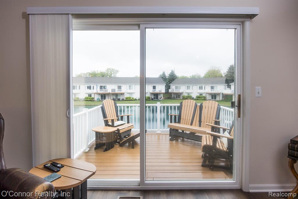 828 Crystal Lane, Marysville, MI 48040 — Photo 5