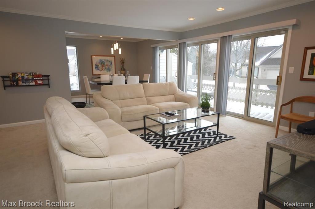 5305 FAIRWAY LN, West Bloomfield, MI 48323 — Photo 4