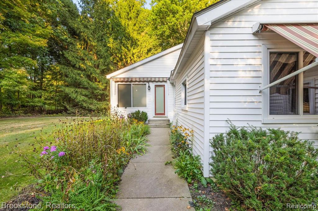728 E Romeo Road, Oakland, MI — Photo 14