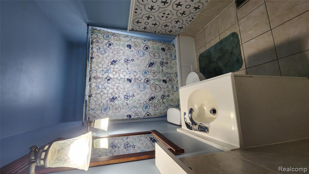 1591 Garfield Avenue, Lincoln Park, MI 48146 — Photo 9