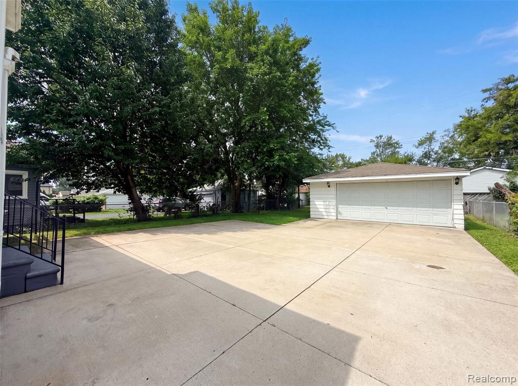 6455 Norborne Avenue, Dearborn Heights, MI 48127 — Photo 15