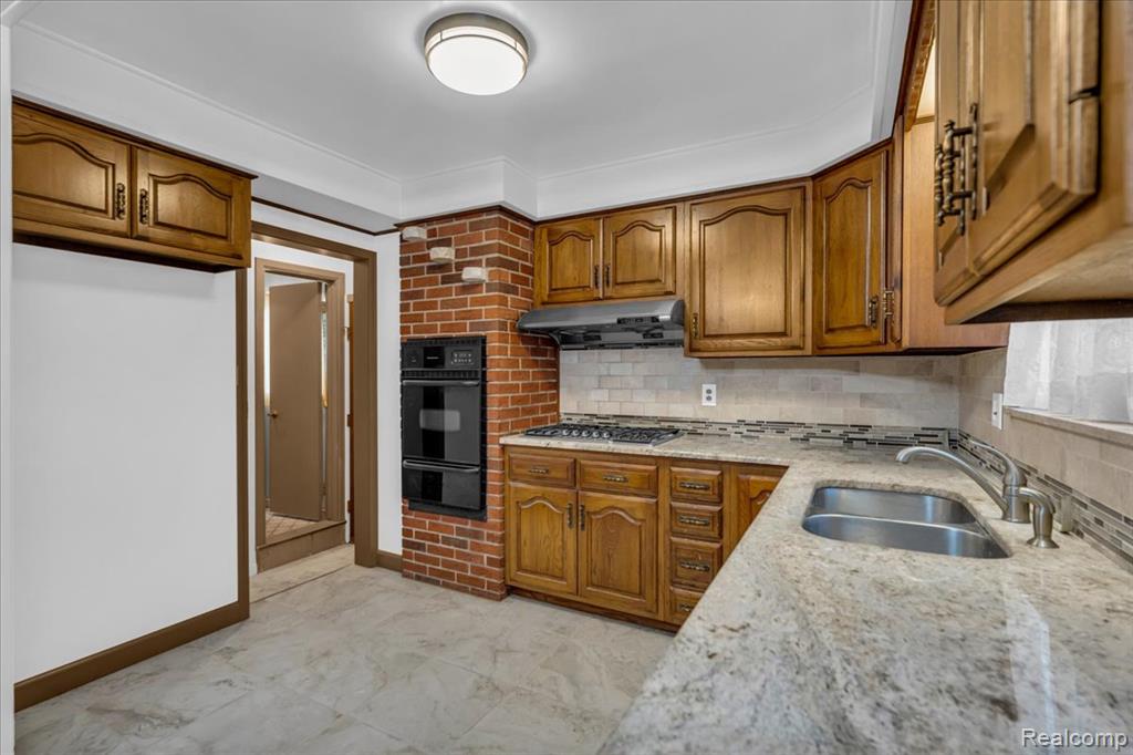 25615 Tireman Street, Dearborn Heights, MI 48127 — Photo 8