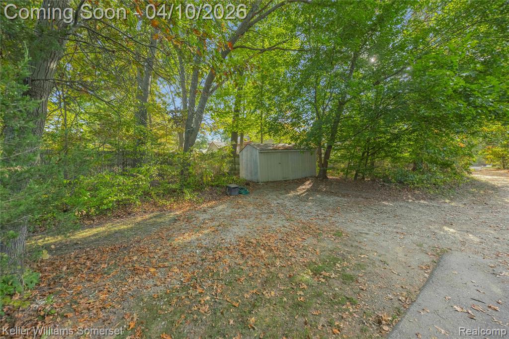 70 Lakeview Drive, Oxford, MI 48370 — Photo 52