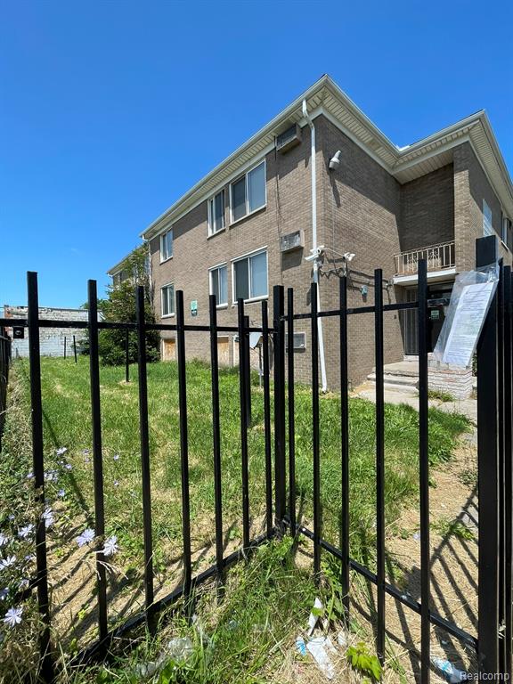 10400 Joy Road, Detroit, MI 48204