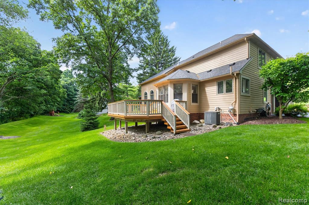 5079 Pinewood Drive, Brighton, MI 48116 — Photo 45