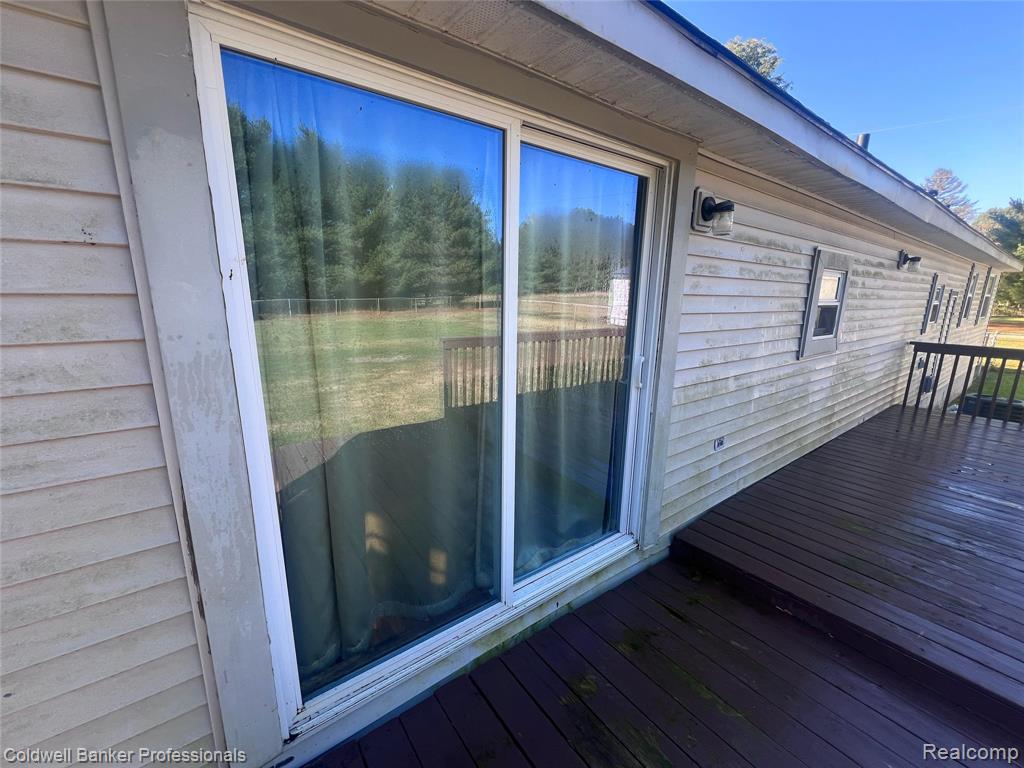 904 Rowland Road, Leonard, MI 48367 — Photo 21